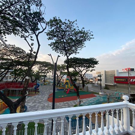 White House Guayaquil Exterior foto