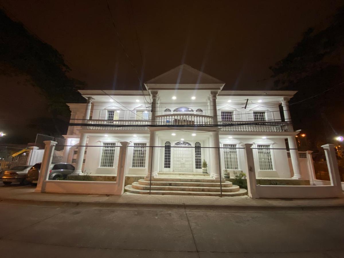 White House Guayaquil Exterior foto