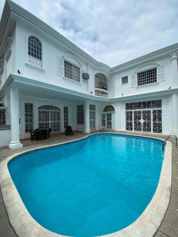 White House Guayaquil Exterior foto